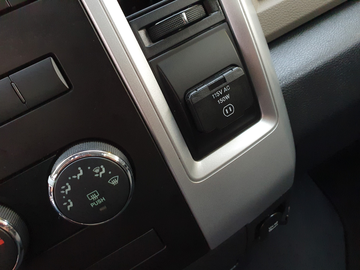 DODGE RAM 1500 4.7 V8 SPORT OFFROAD AUTO
