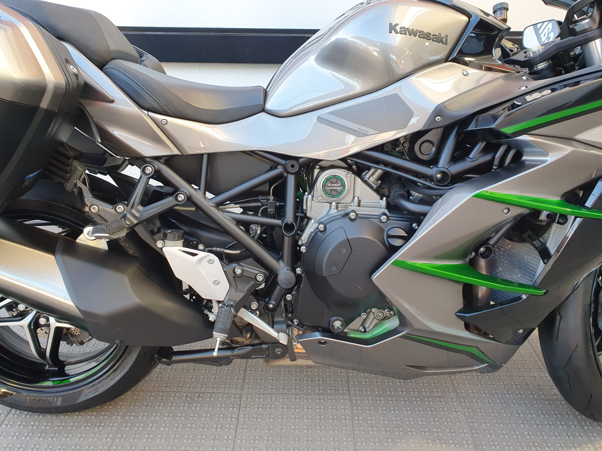 KAWASAKI NINJA H2 SX SE PLUS