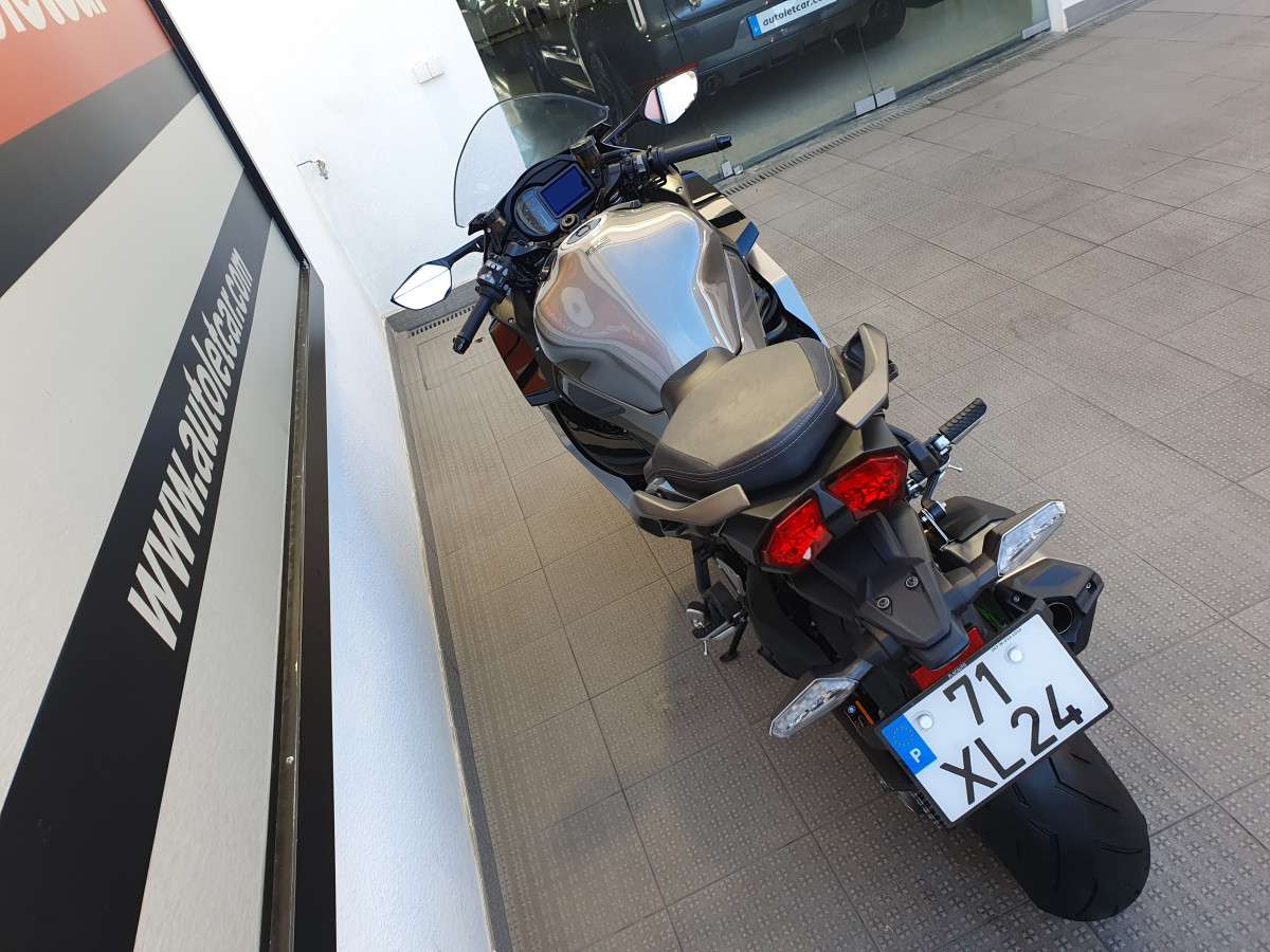 KAWASAKI NINJA H2 SX SE PLUS