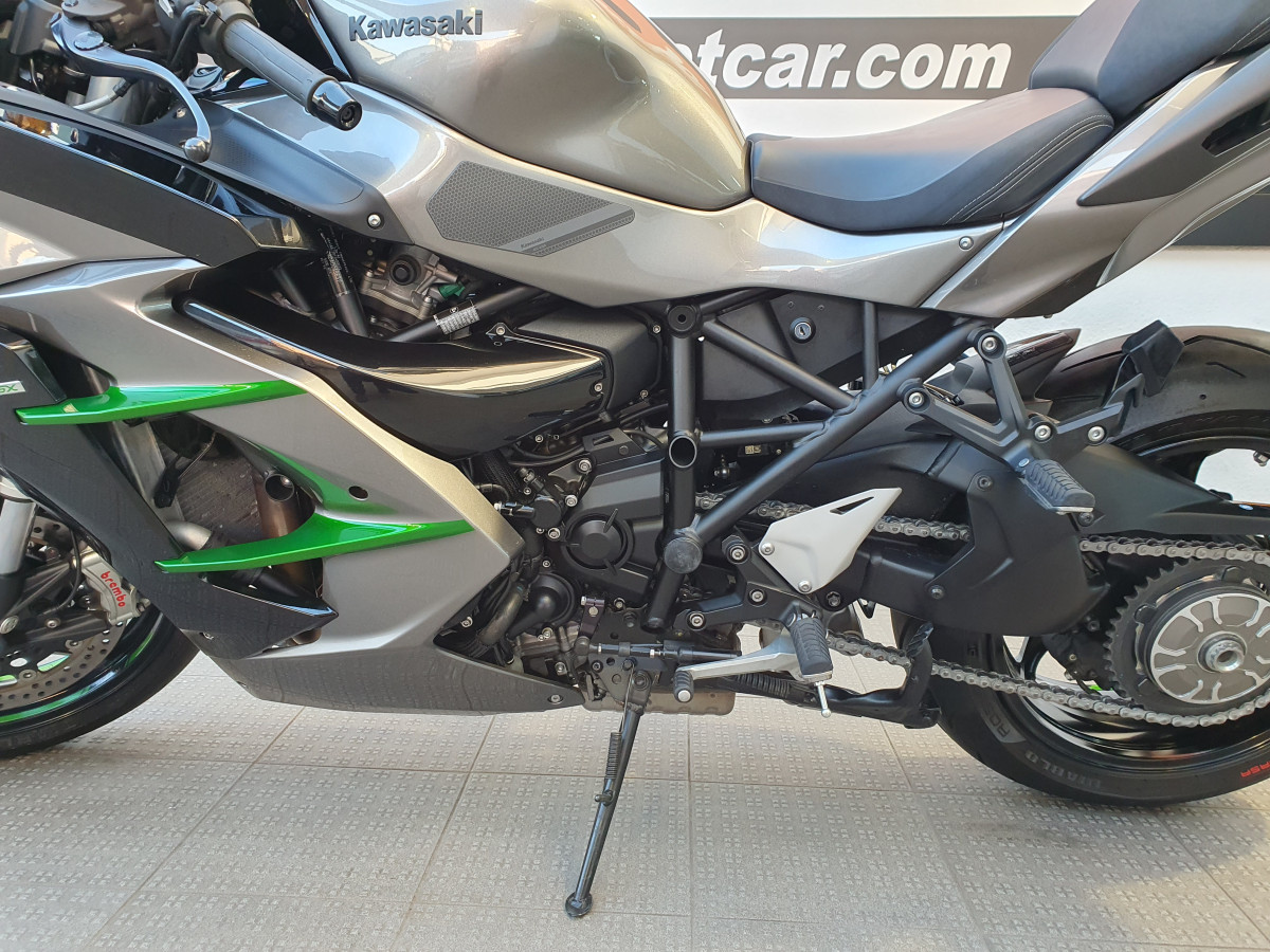 KAWASAKI NINJA H2 SX SE PLUS