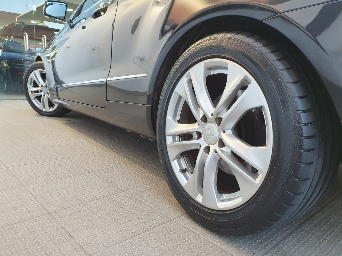 MERCEDES E 220 CDI CABRIO AVANTEGARDE