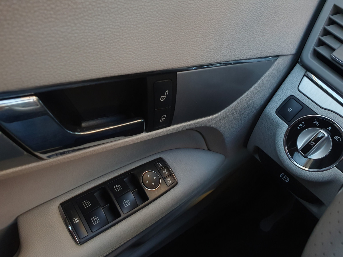 MERCEDES E 220 CDI CABRIO AVANTEGARDE