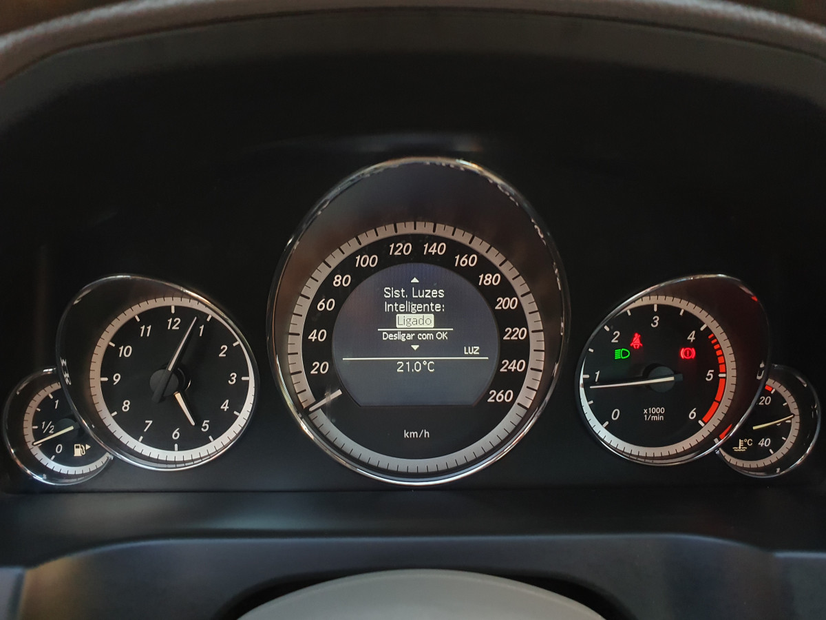 MERCEDES E 220 CDI CABRIO AVANTEGARDE