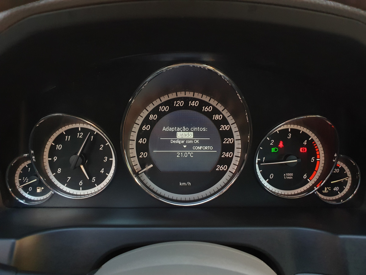 MERCEDES E 220 CDI CABRIO AVANTEGARDE