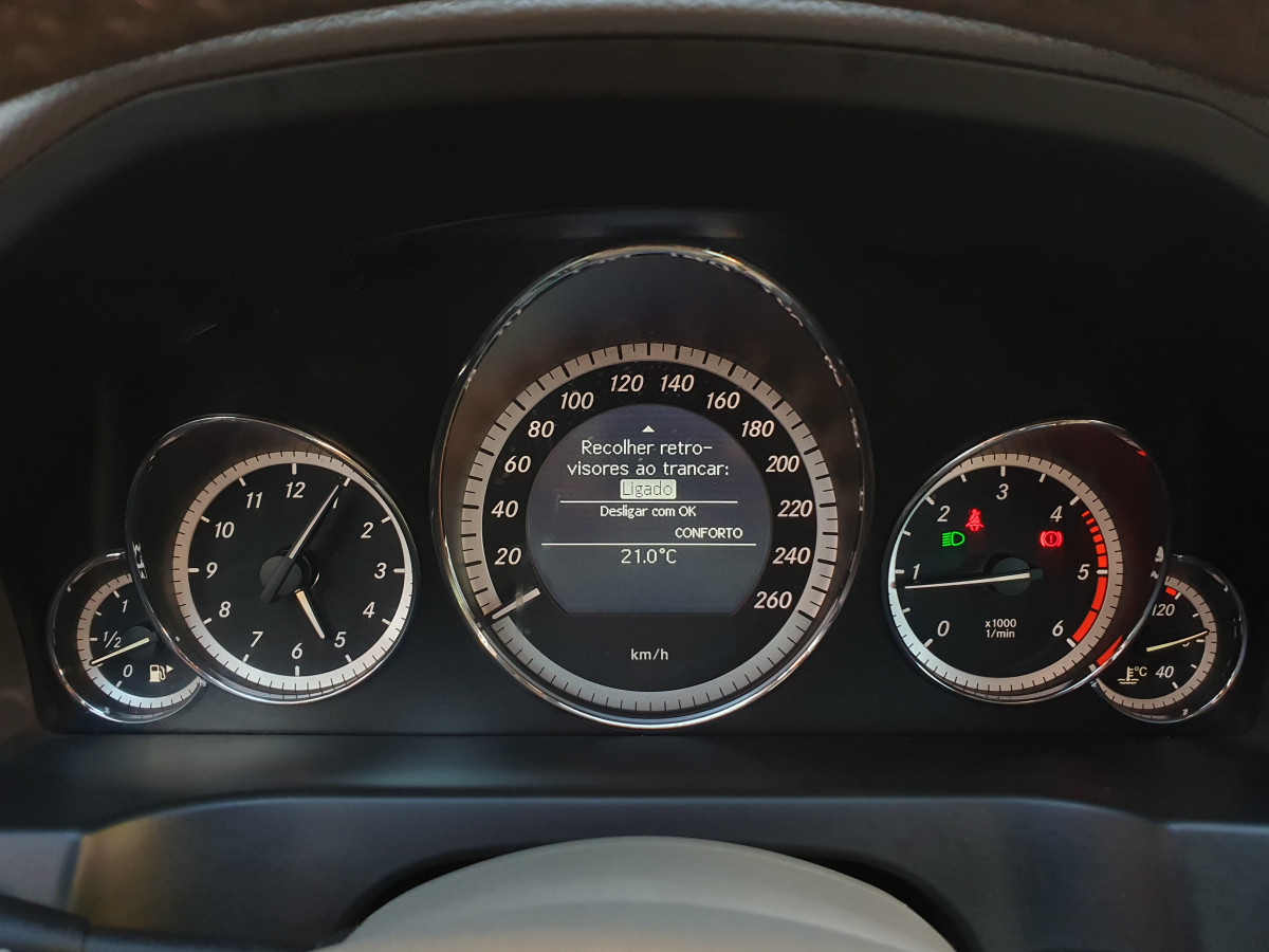 MERCEDES E 220 CDI CABRIO AVANTEGARDE