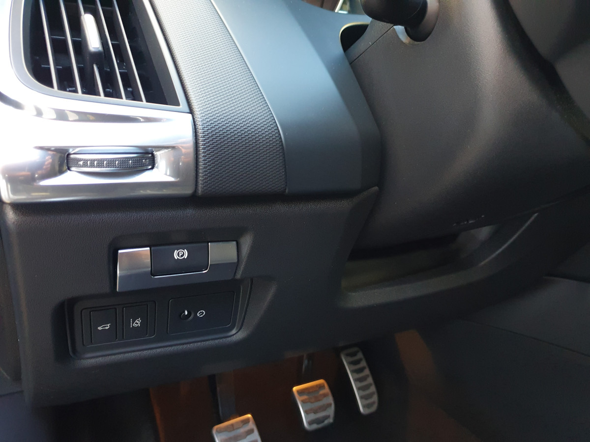 JAGUAR E-PACE 2.0 I4D R-DYNAMIC S