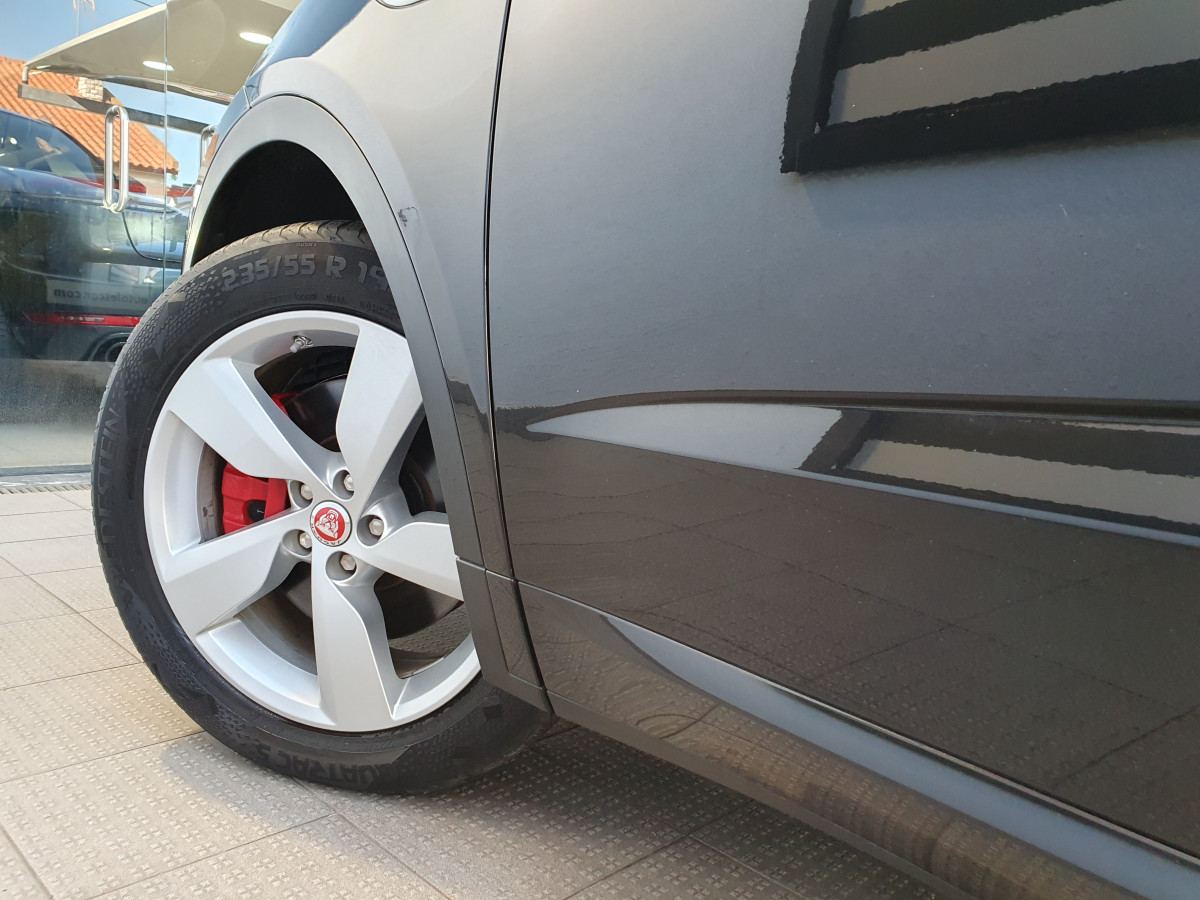 JAGUAR E-PACE 2.0 I4D R-DYNAMIC S