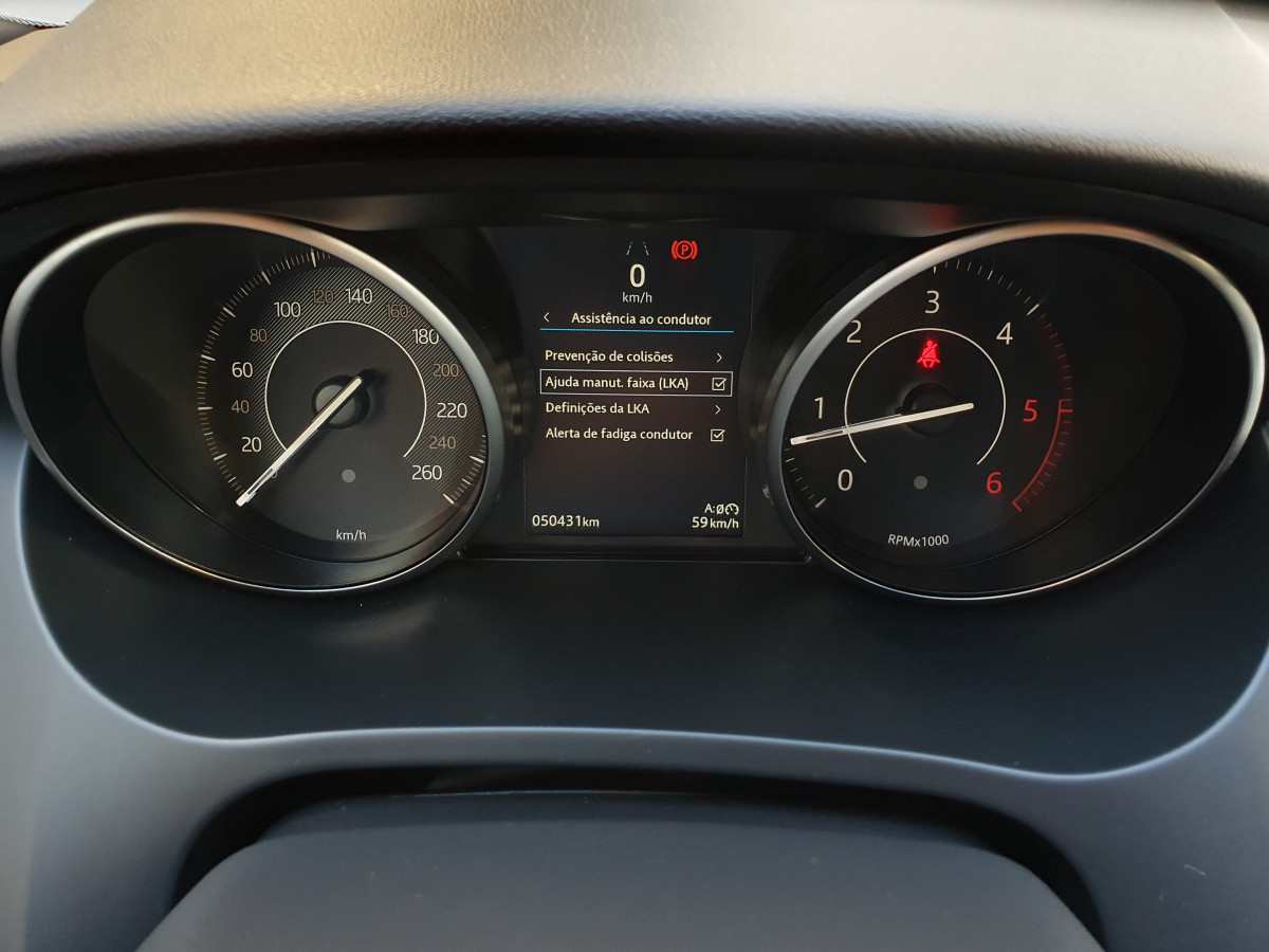 JAGUAR E-PACE 2.0 I4D R-DYNAMIC S