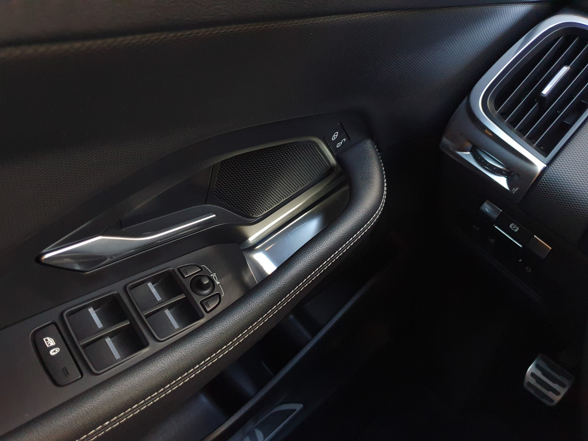 JAGUAR E-PACE 2.0 I4D R-DYNAMIC S