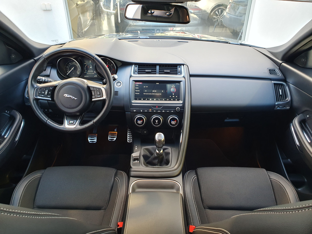 JAGUAR E-PACE 2.0 I4D R-DYNAMIC S