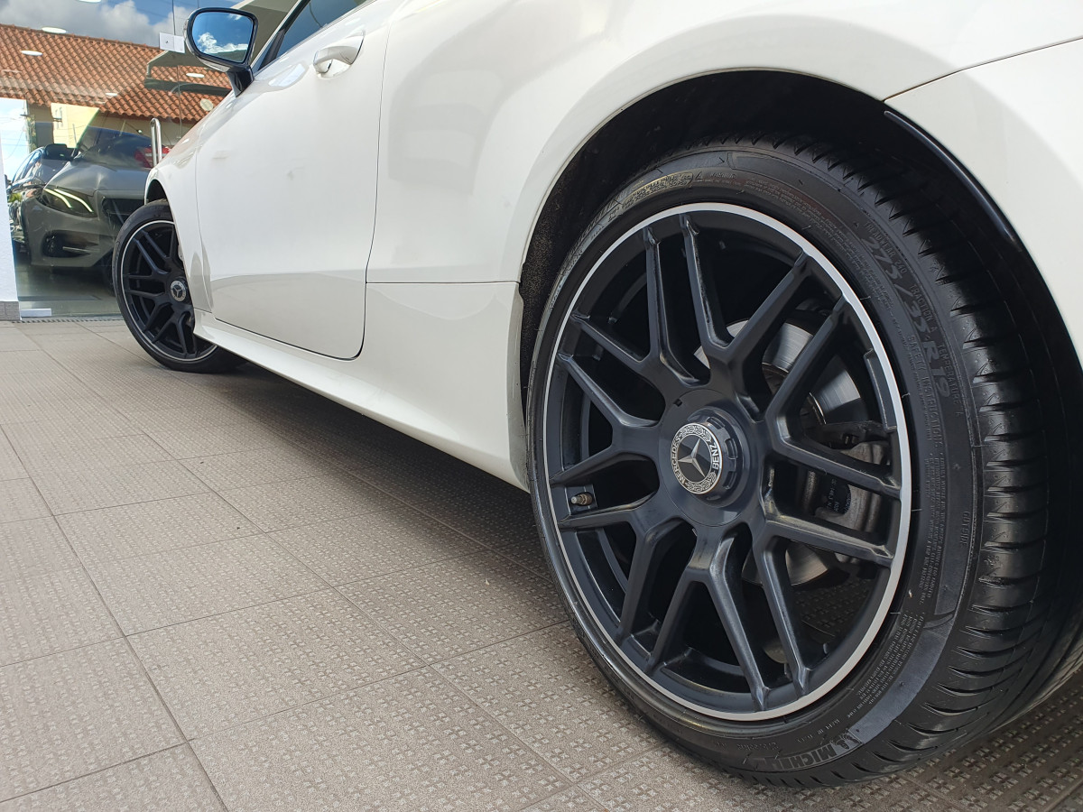 MERCEDES E 220 D COUPE AMG LINE AUTO