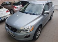 VOLVO XC60 2.0 D4 R-DESIGN