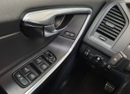 VOLVO XC60 2.0 D4 R-DESIGN