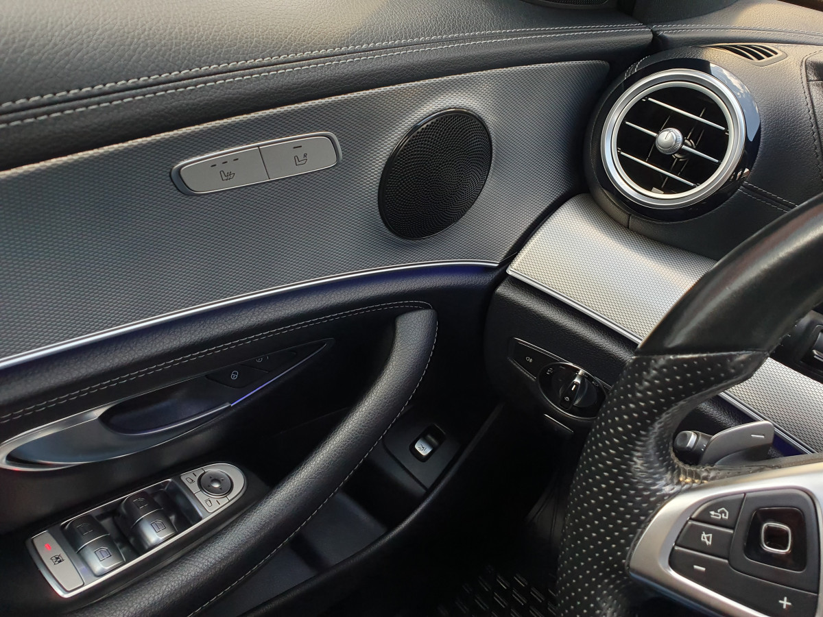 MERCEDES E 220 D STATION AVANTGARDE AUTO