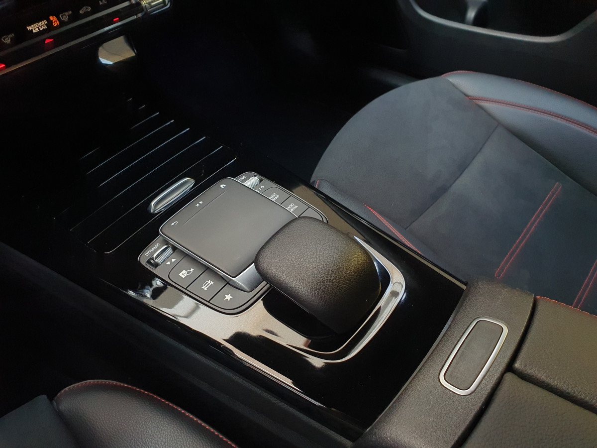 MERCEDES CLA 250 E SHOOTING BRAKE AMG LINE