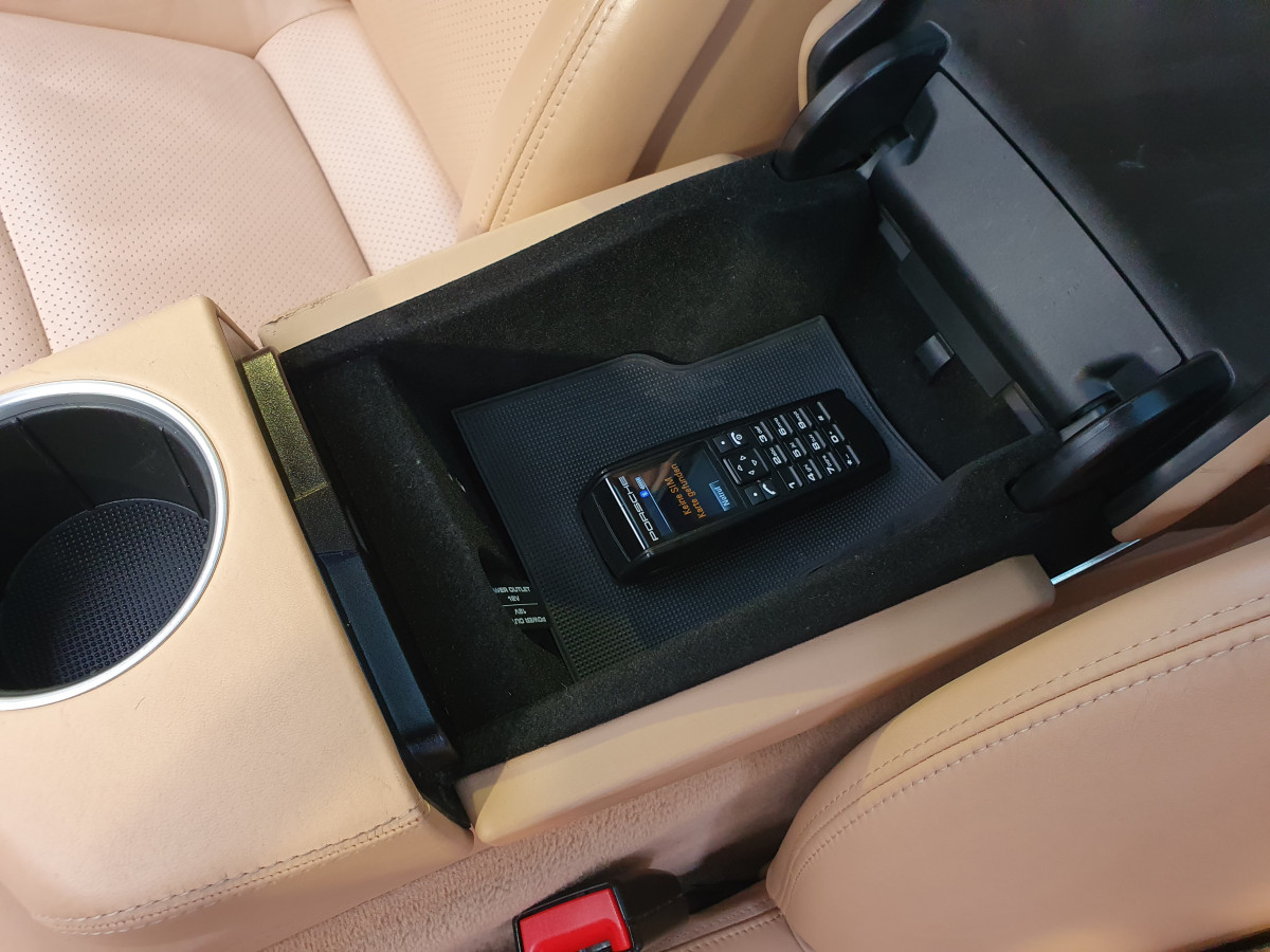 PORSCHE PANAMERA S HYBRID