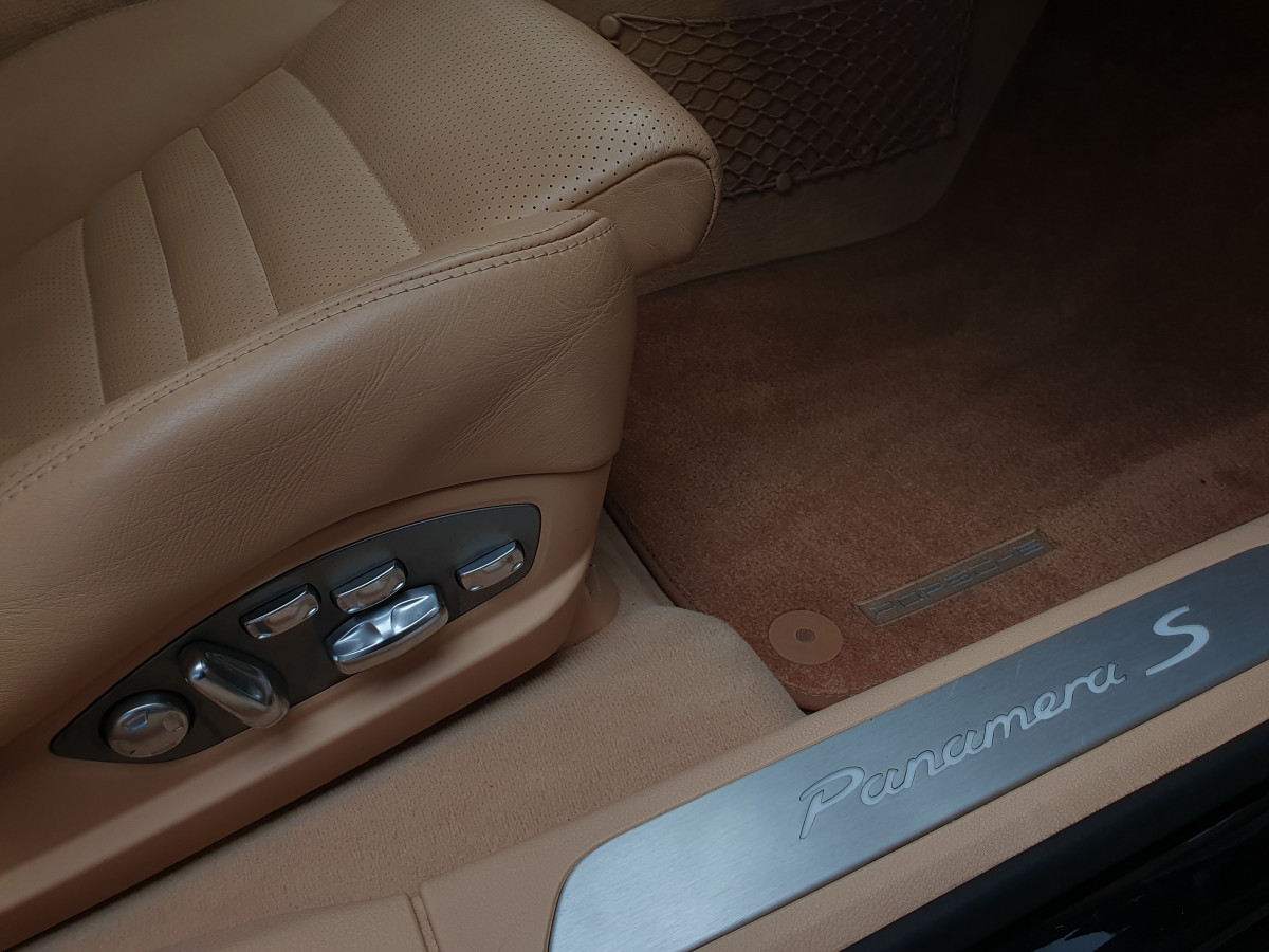 PORSCHE PANAMERA S HYBRID