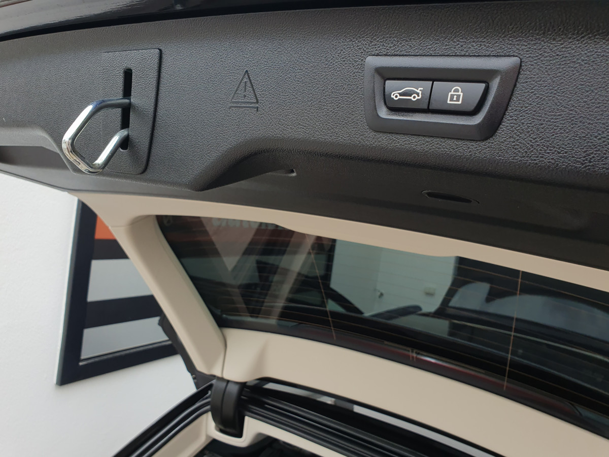 BMW 525 D A TOURING LUXURY LINE AUTO