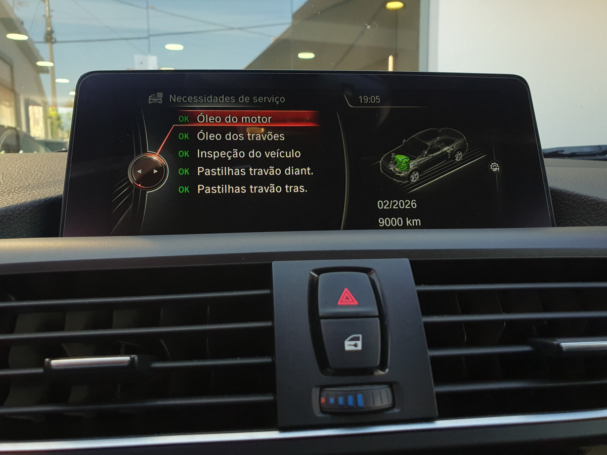 BMW 228 I XDRIVE SPORT AUTO