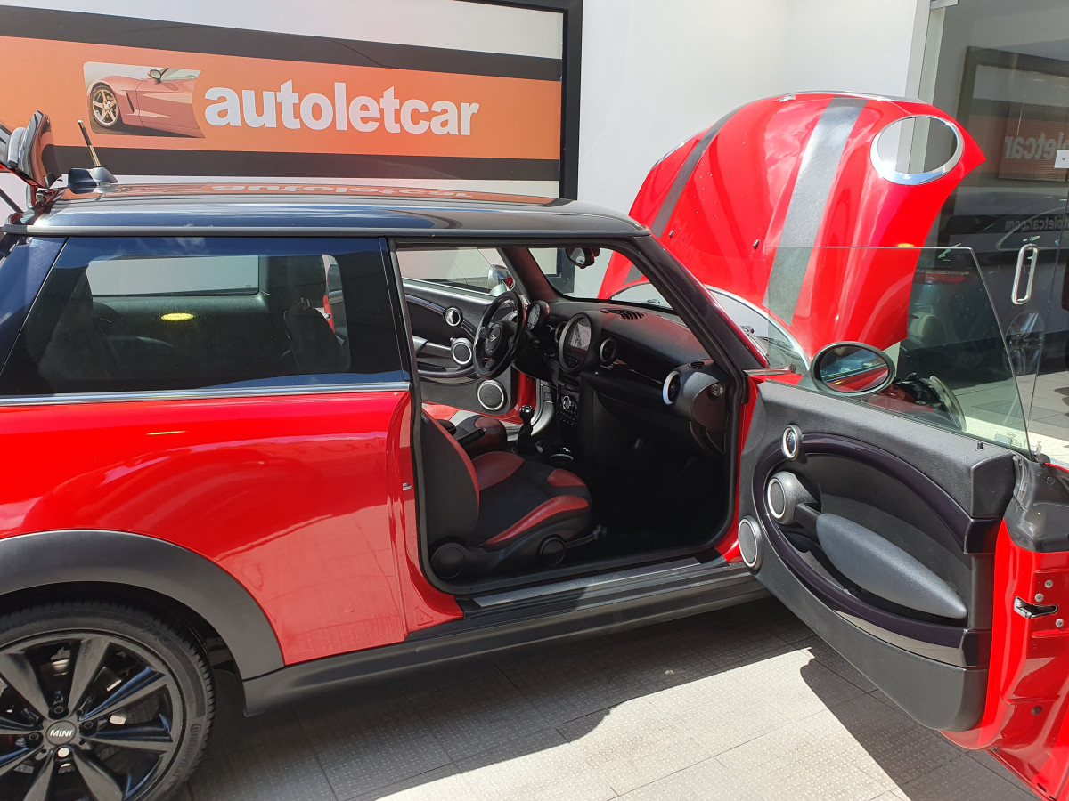 MINI COOPER 1.6 D