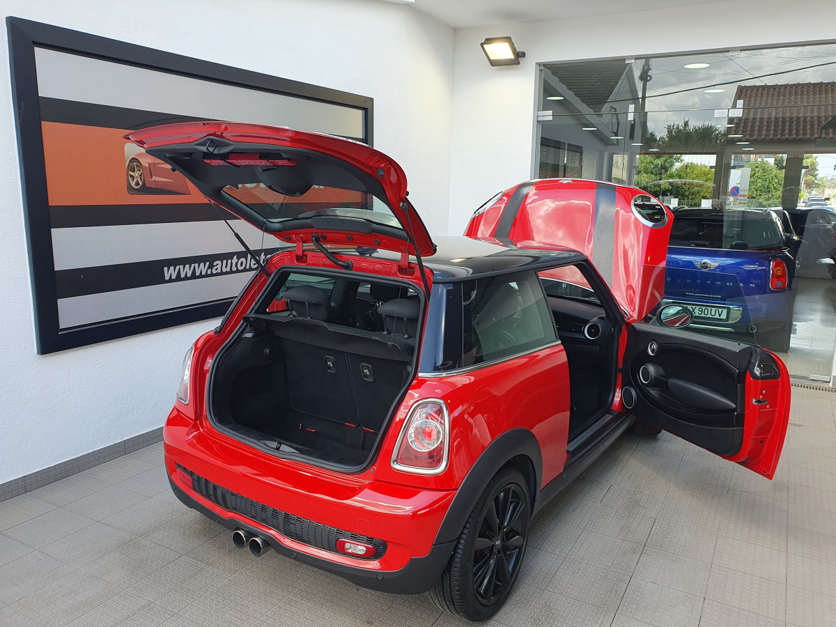 MINI COOPER 1.6 D