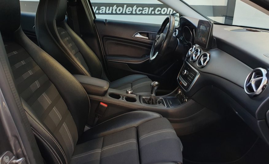 MERCEDES GLA 200 D URBAN