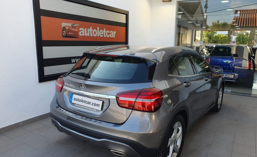 MERCEDES GLA 200 D URBAN