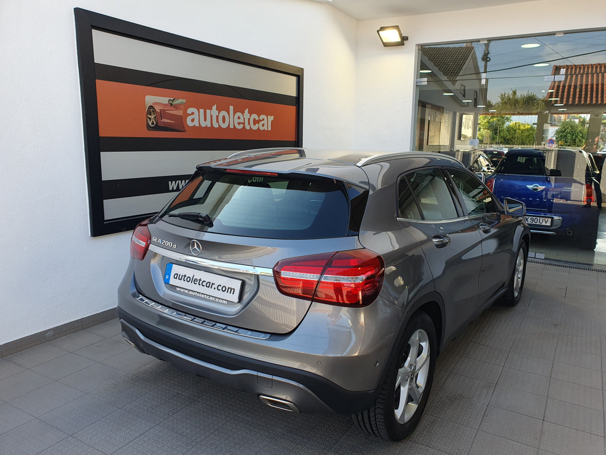 MERCEDES GLA 200 D URBAN