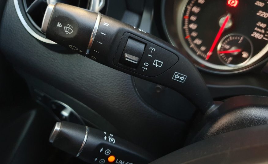 MERCEDES GLA 200 D URBAN