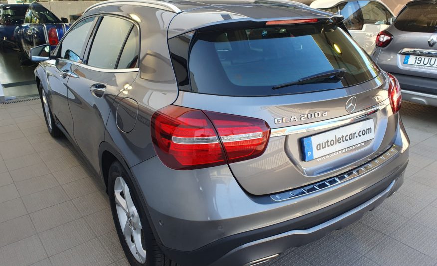 MERCEDES GLA 200 D URBAN