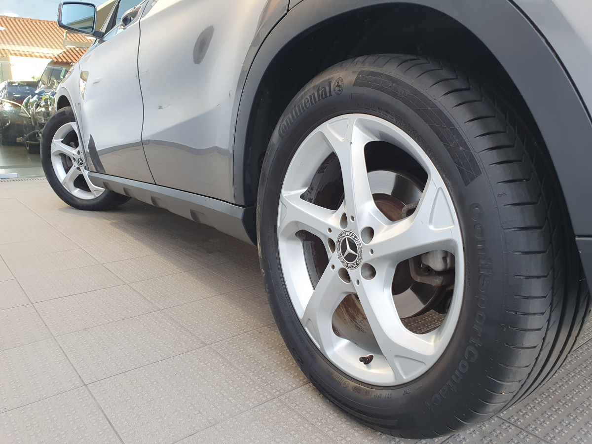 MERCEDES GLA 200 D URBAN