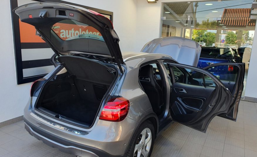 MERCEDES GLA 200 D URBAN