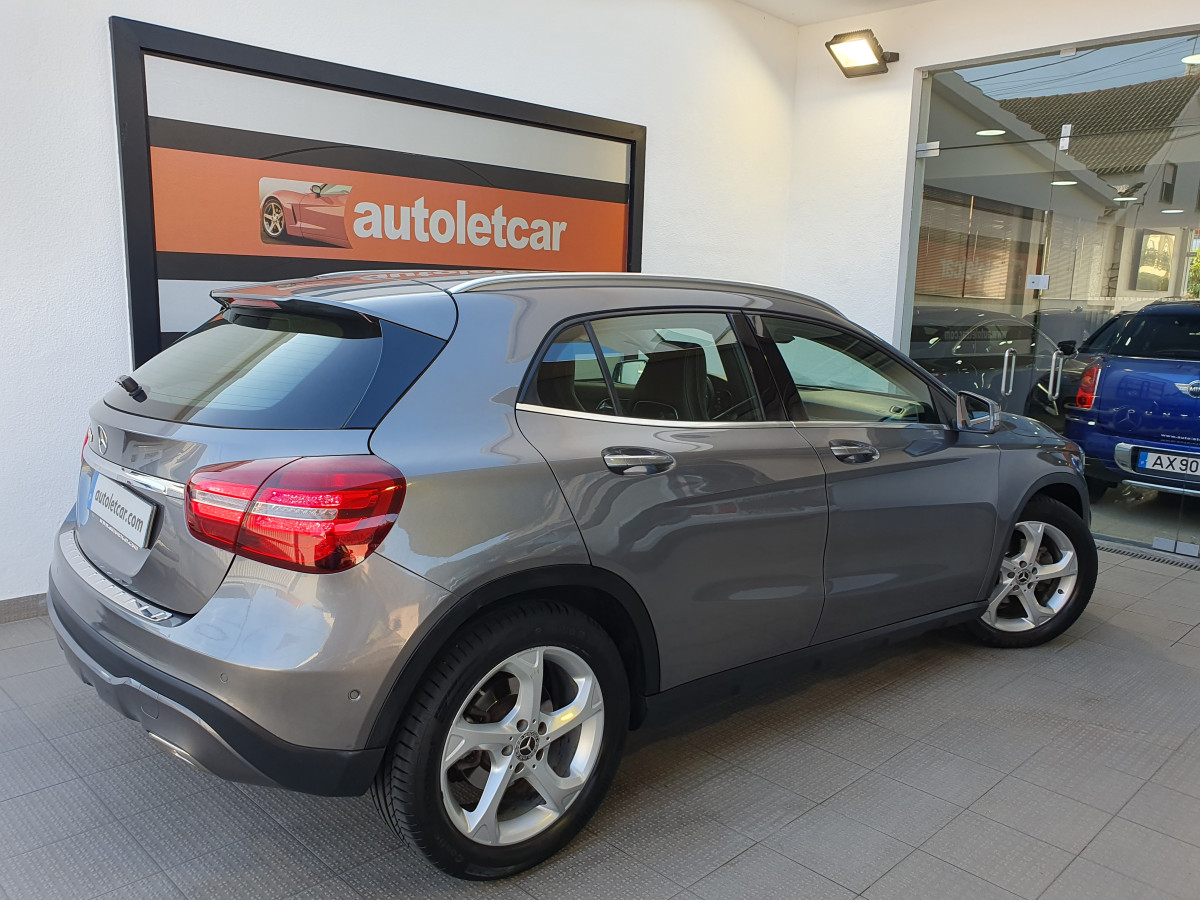 MERCEDES GLA 200 D URBAN