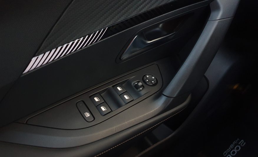 PEUGEOT 2008 1.2 HYBRID ALLURE AUTO