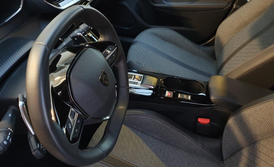 PEUGEOT 2008 1.2 HYBRID ALLURE AUTO