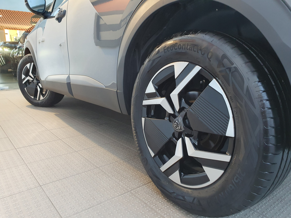 PEUGEOT 2008 1.2 HYBRID ALLURE AUTO