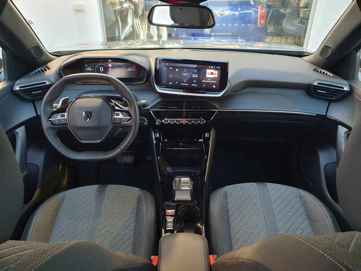 PEUGEOT 2008 1.2 HYBRID ALLURE AUTO
