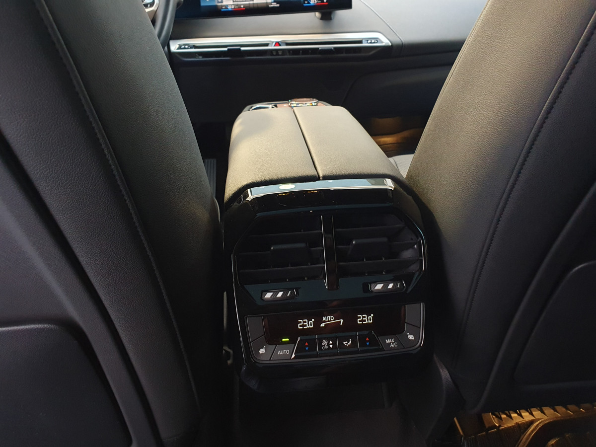 BMW IX XDRIVE 40 PACK DESPORTIVO