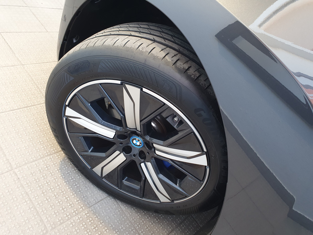 BMW IX XDRIVE 40 PACK DESPORTIVO