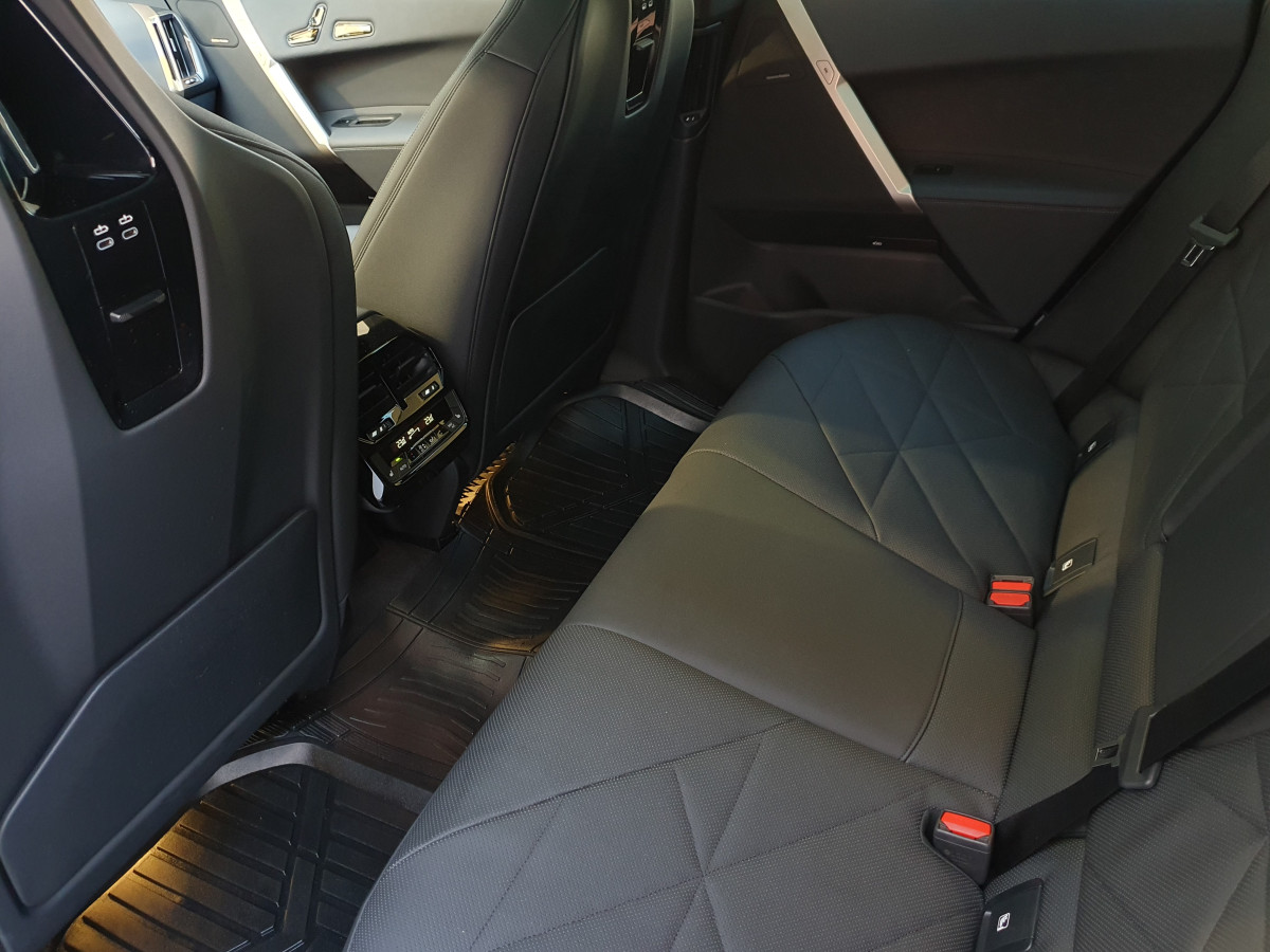 BMW IX XDRIVE 40 PACK DESPORTIVO