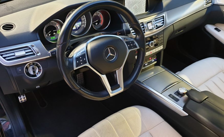 MERCEDES E 300 BLUETEC HYBRID STATION AMG EDITION