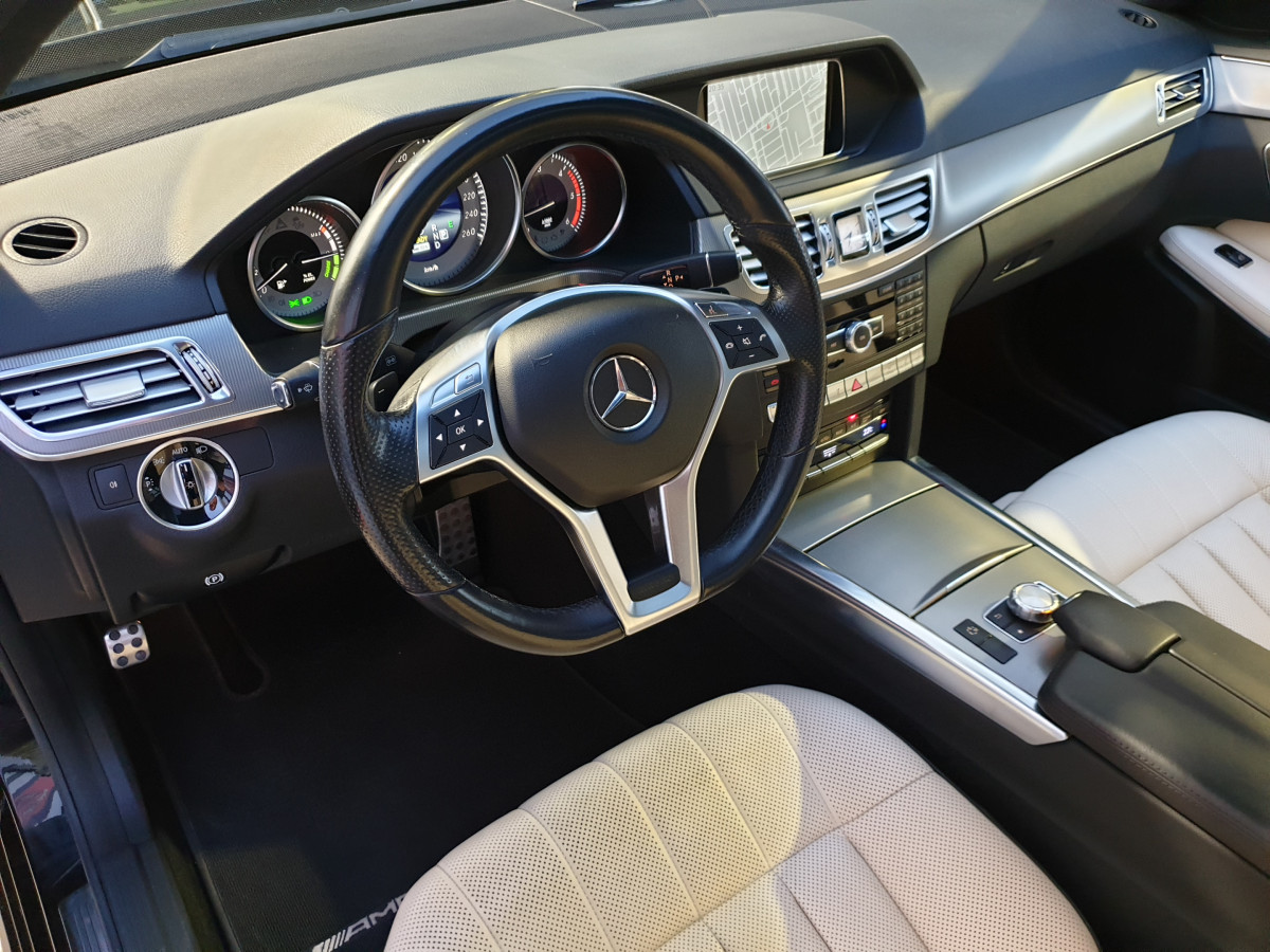 MERCEDES E 300 BLUETEC HYBRID STATION AMG EDITION