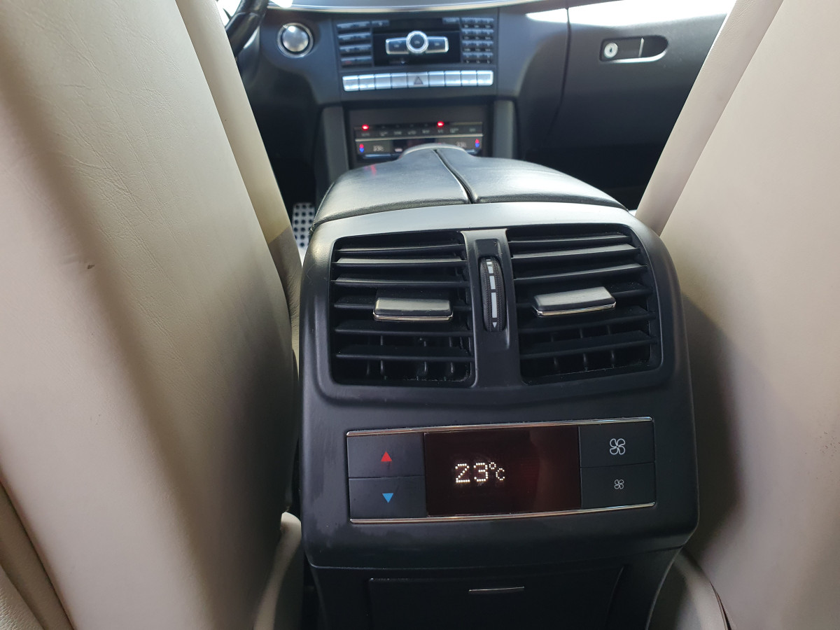 MERCEDES E 300 BLUETEC HYBRID STATION AMG EDITION