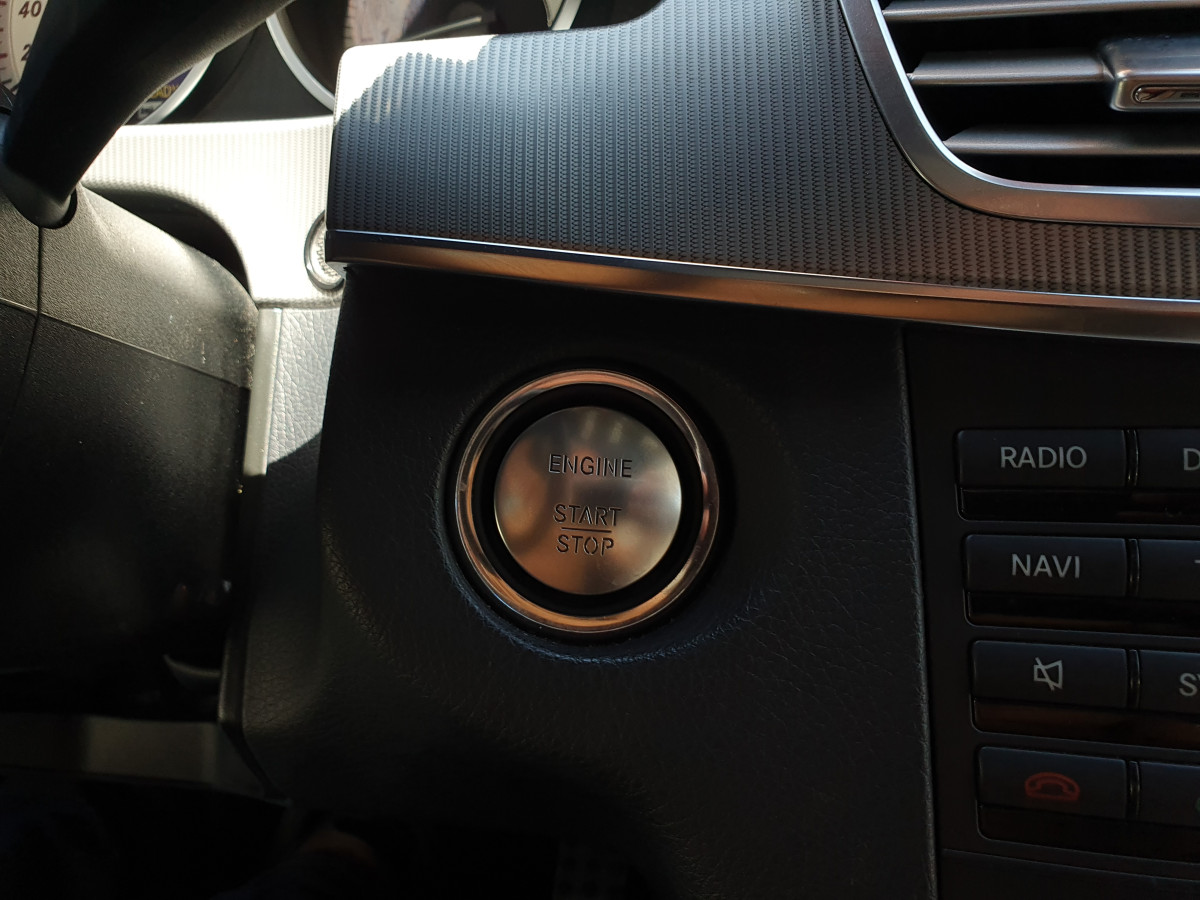 MERCEDES E 300 BLUETEC HYBRID STATION AMG EDITION