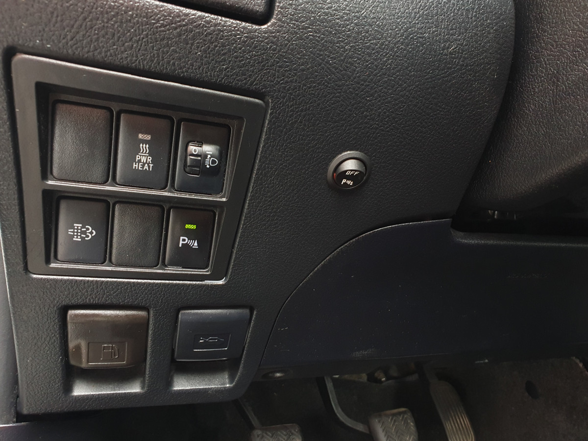 TOYOTA HILUX 2.4 D4D 4X4 3L