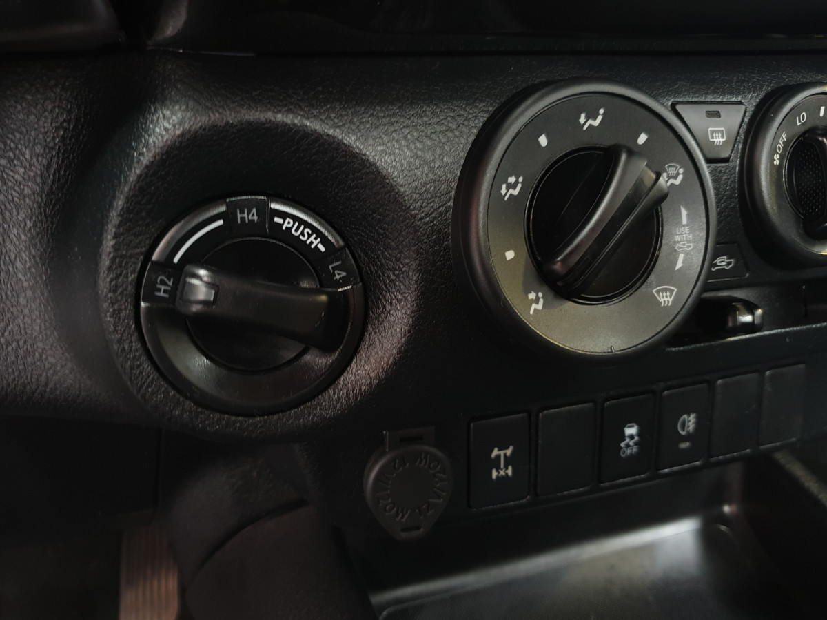 TOYOTA HILUX 2.4 D4D 4X4 3L