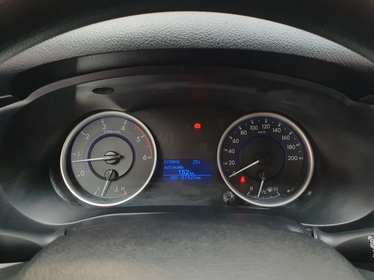 TOYOTA HILUX 2.4 D4D 4X4 3L