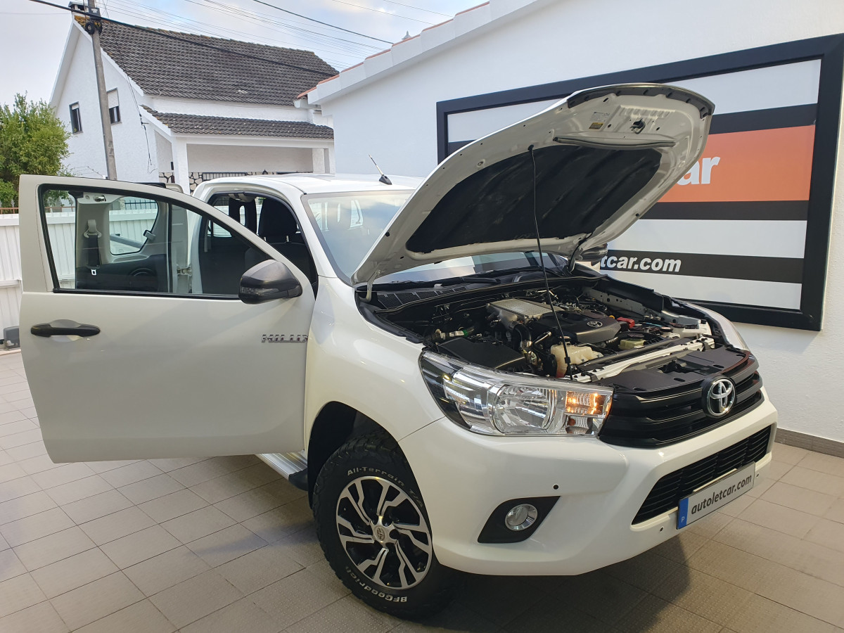TOYOTA HILUX 2.4 D4D 4X4 3L