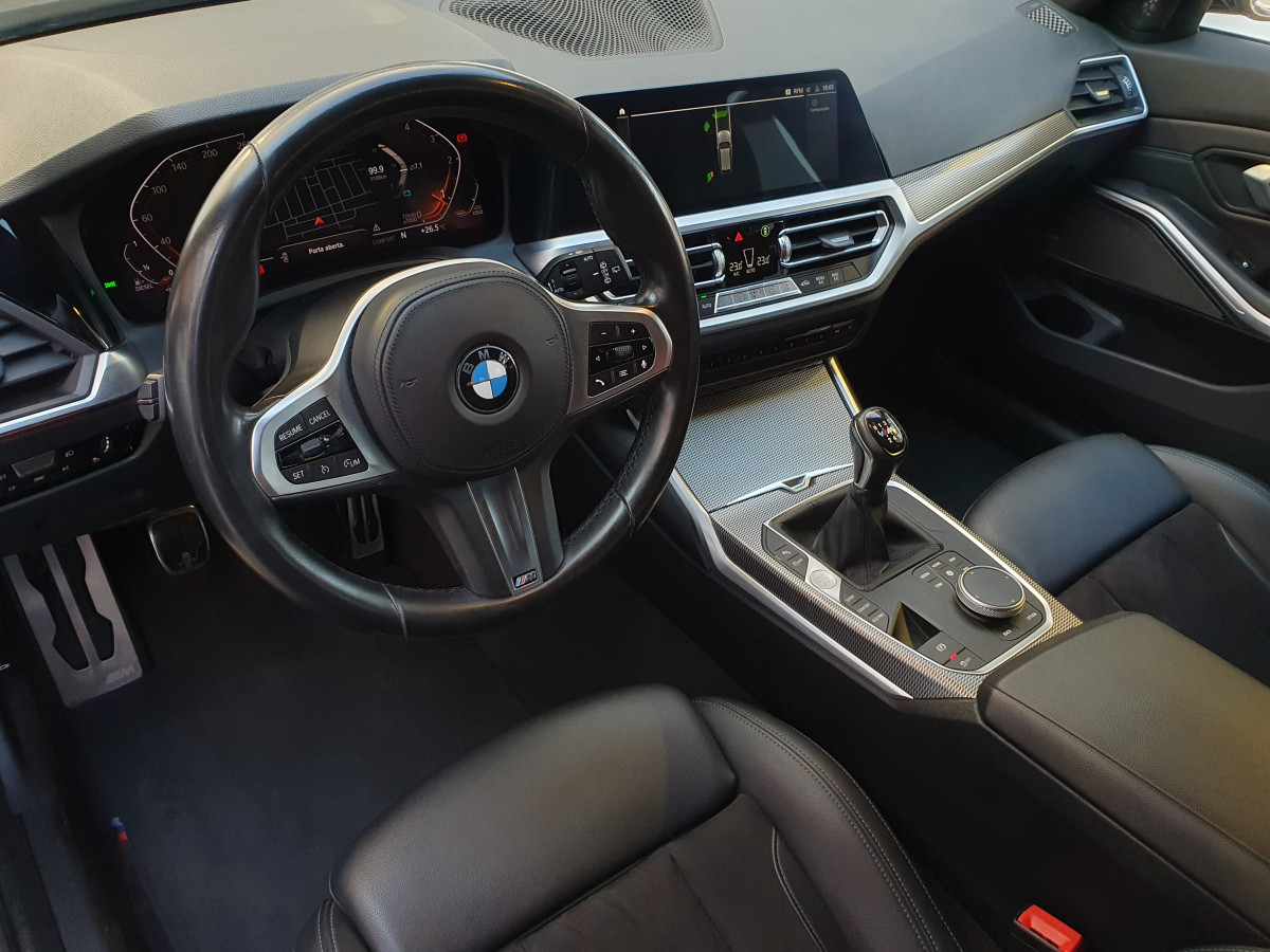 BMW 318 D TOURING PACK M