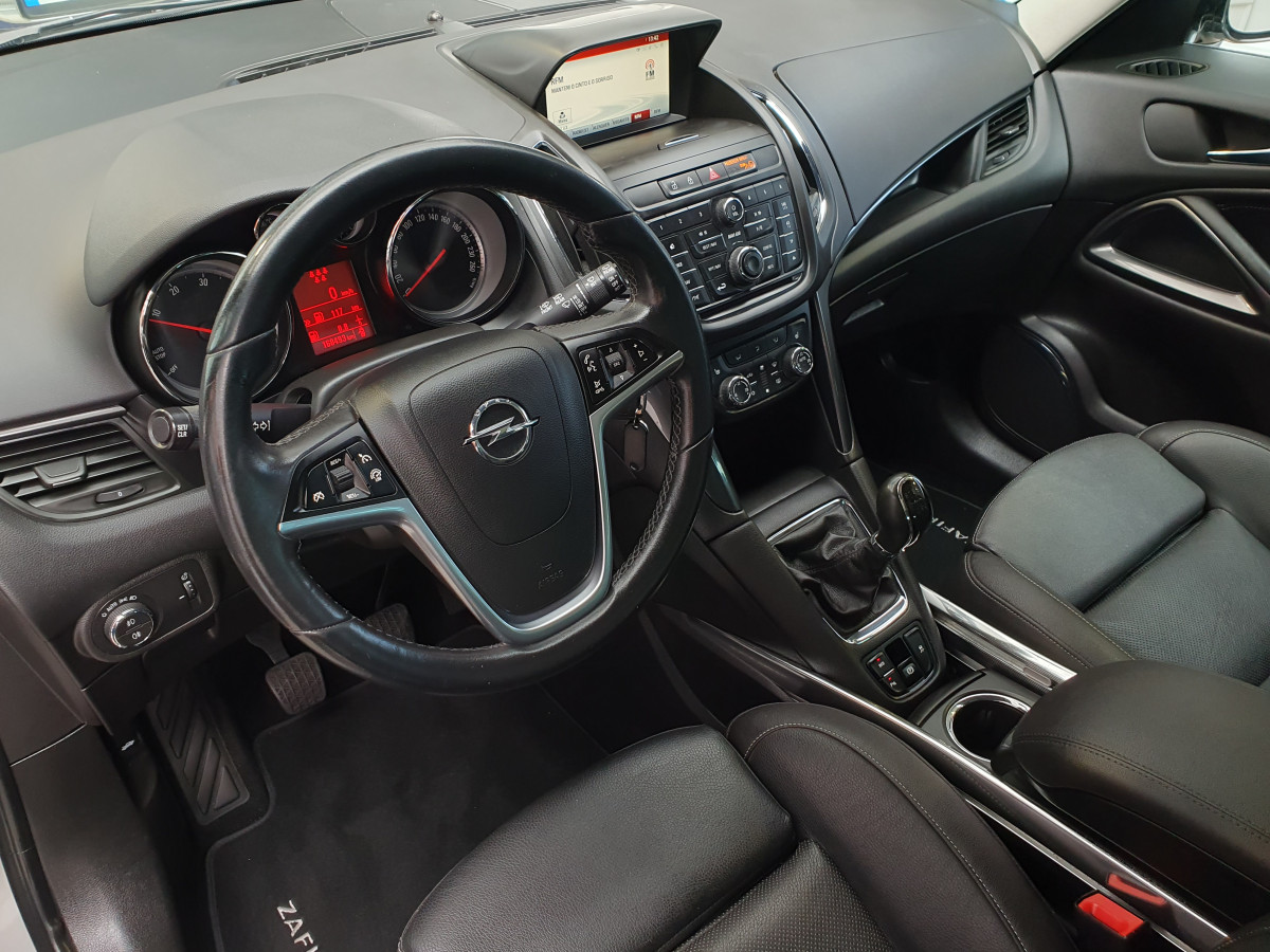 OPEL ZAFIRA TOURER 1.6 CDTI EXECUTIVE